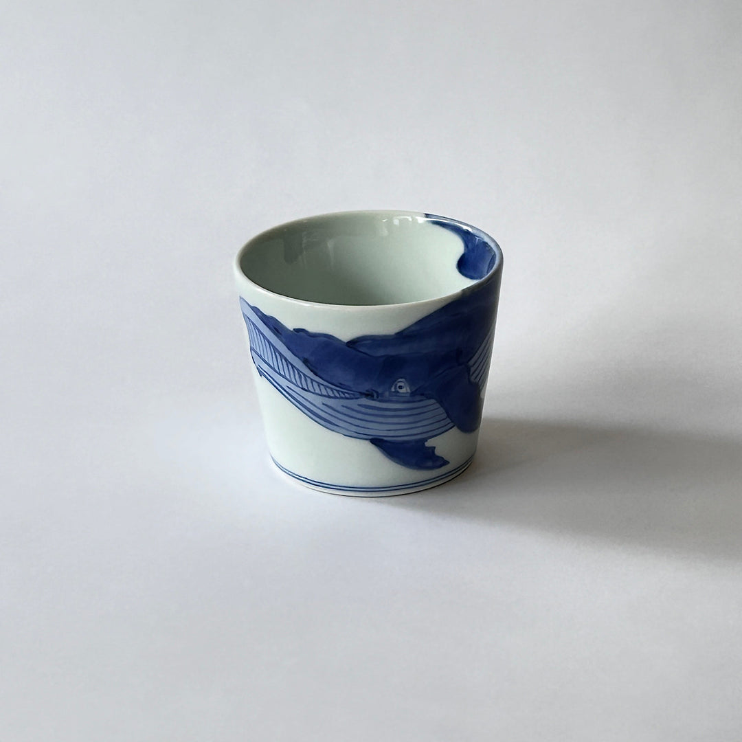 Blue and white soba sake cup
