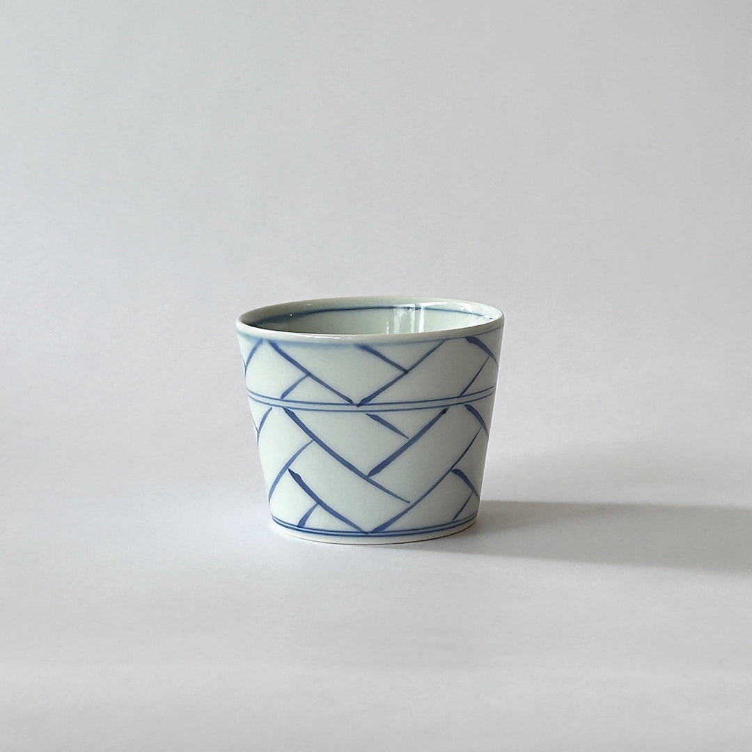 Blue and white soba sake cup