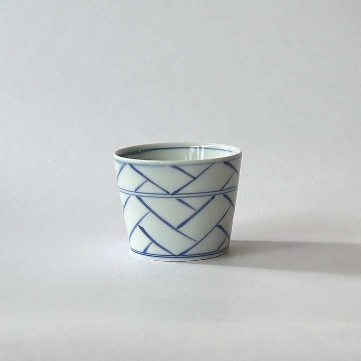 Blue and white soba sake cup