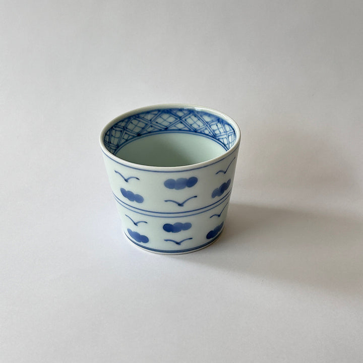 Blue and white soba sake cup