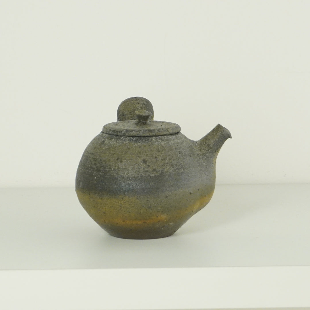 Yakishime pot