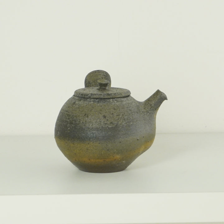 Yakishime pot