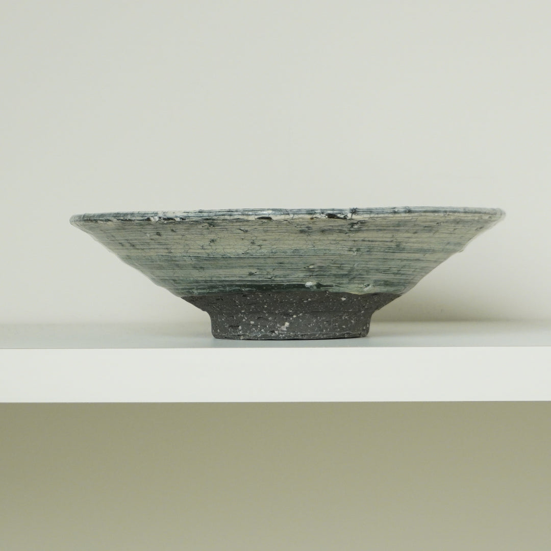 Brush-patterned shallow bowl
