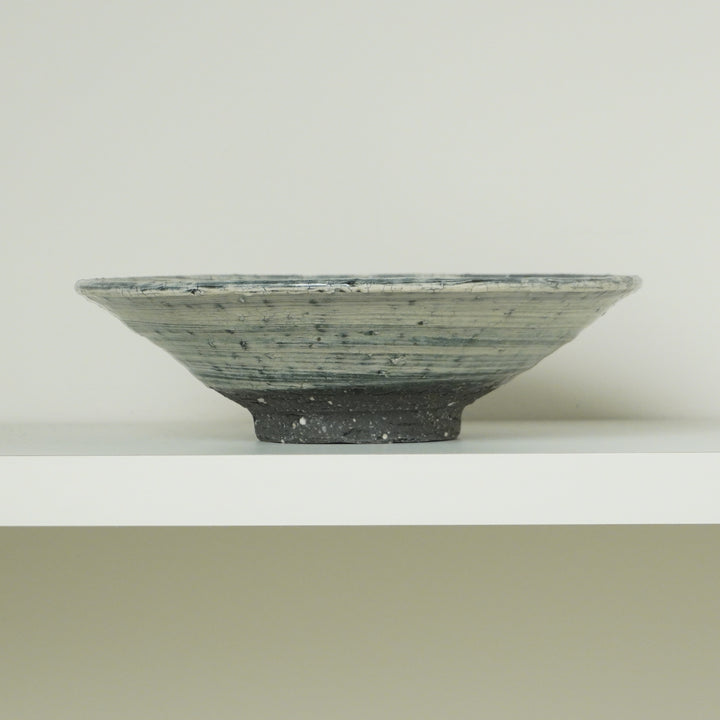 Brush-patterned shallow bowl
