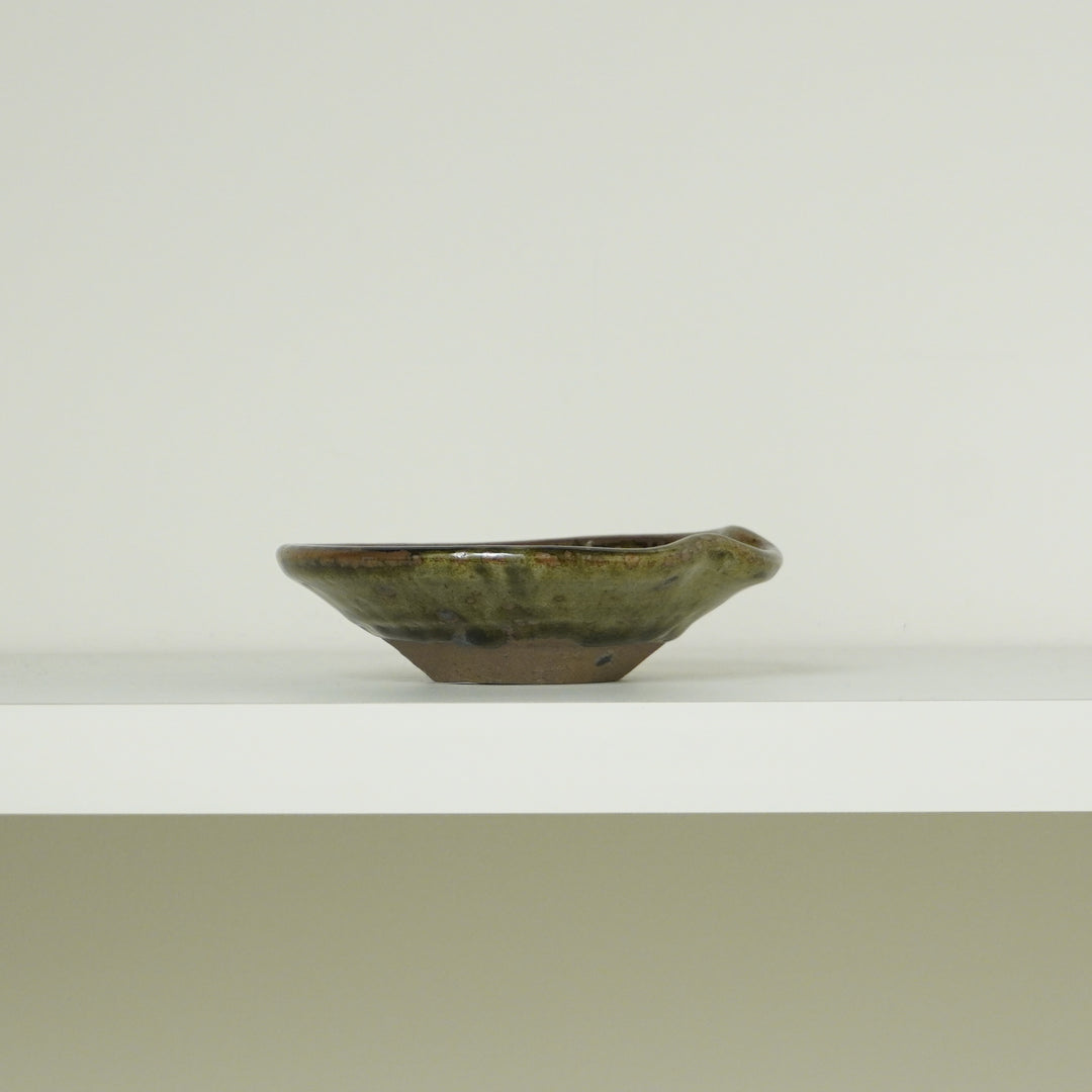 Kasagake Spouted Shallow Bowl