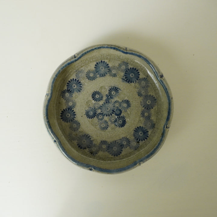 Blue-Glazed Fluted Gong Bowl