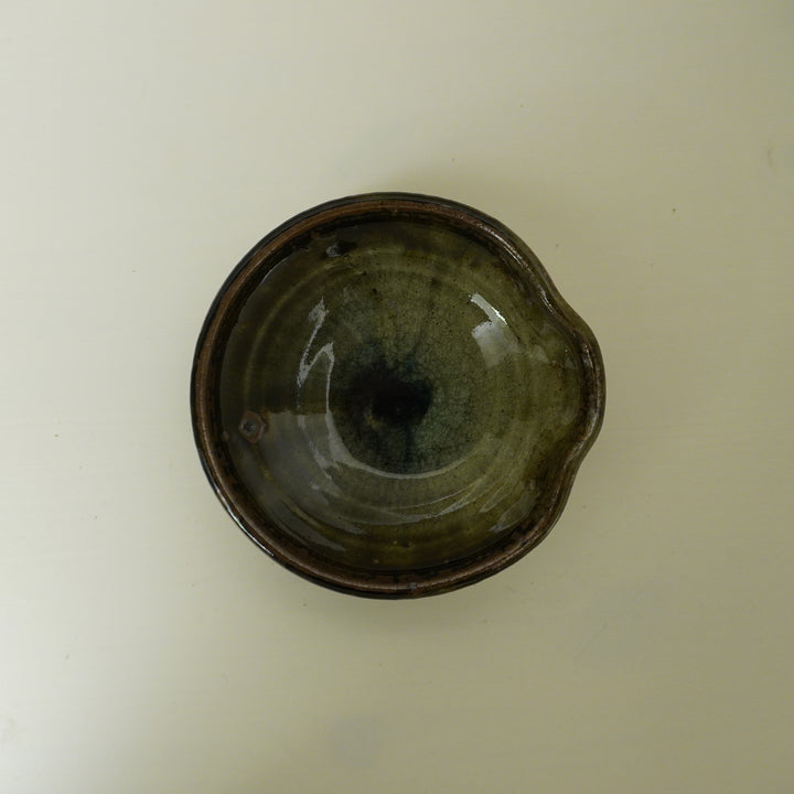 Kasagake Spouted Shallow Bowl