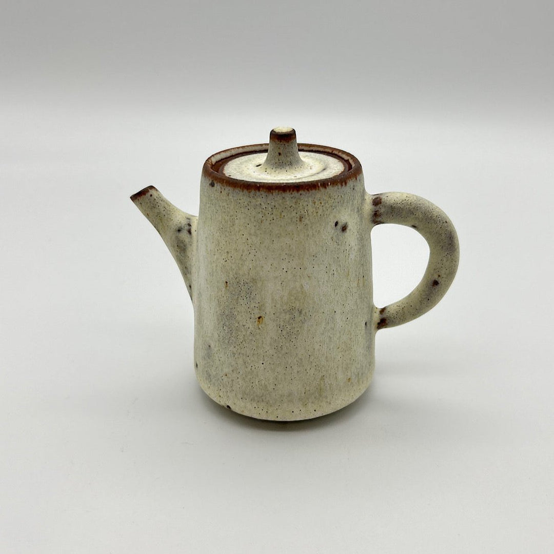 Cylindrical teapot