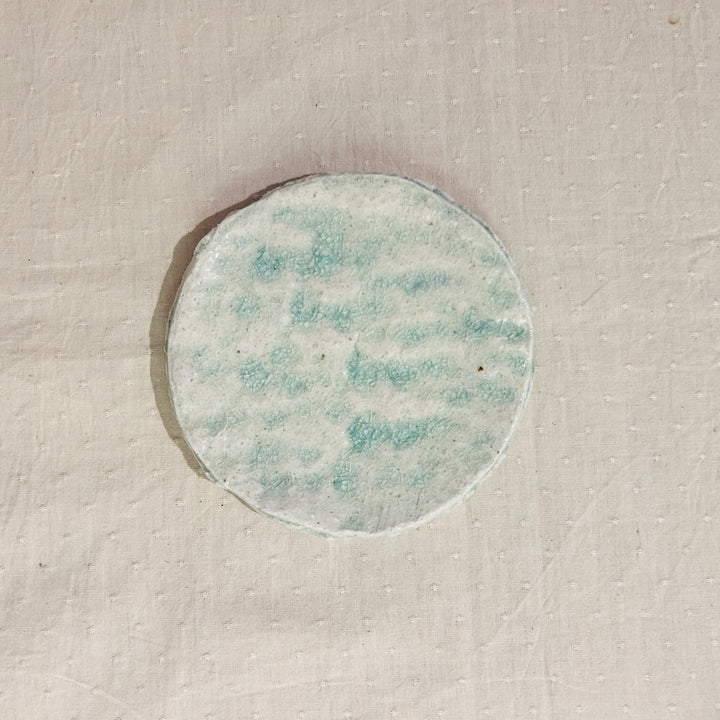 Flowing color hammered plate 