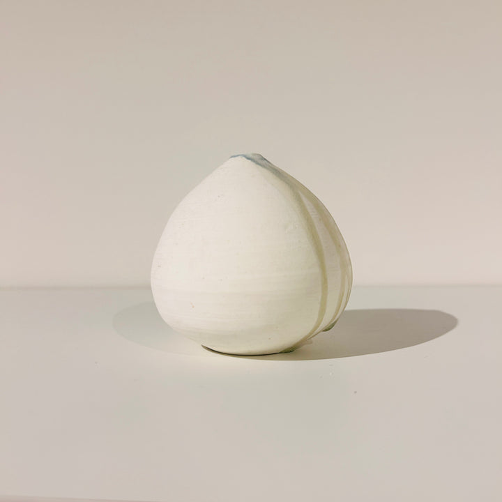 Flowing color vase