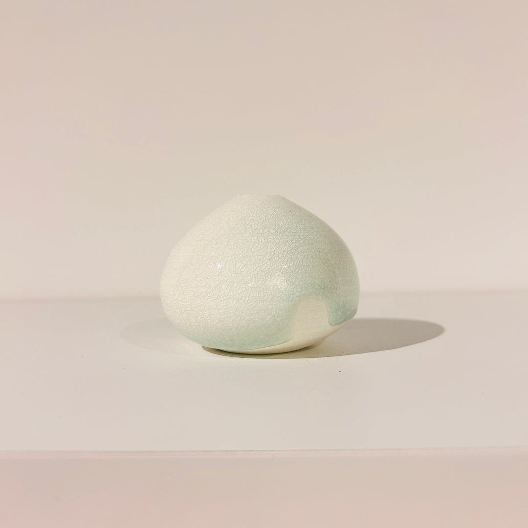 Flowing color vase