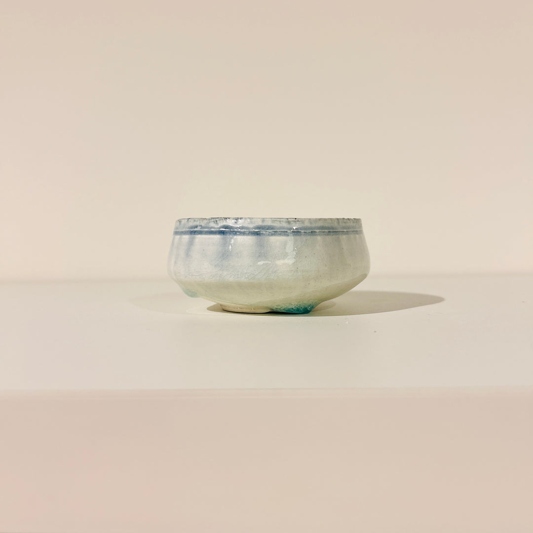 Flowing color sake cup