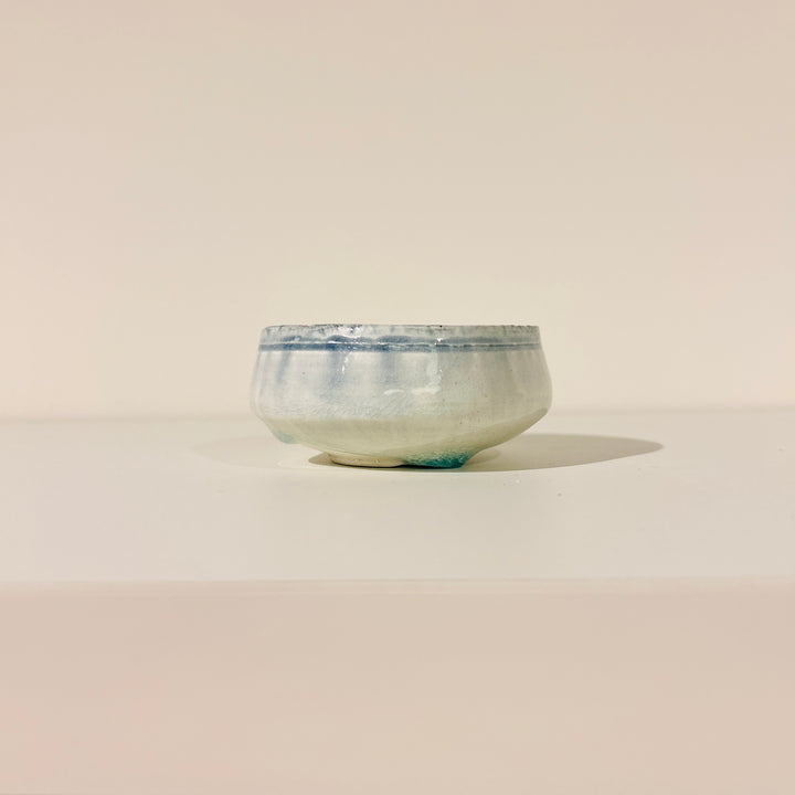 Flowing color sake cup