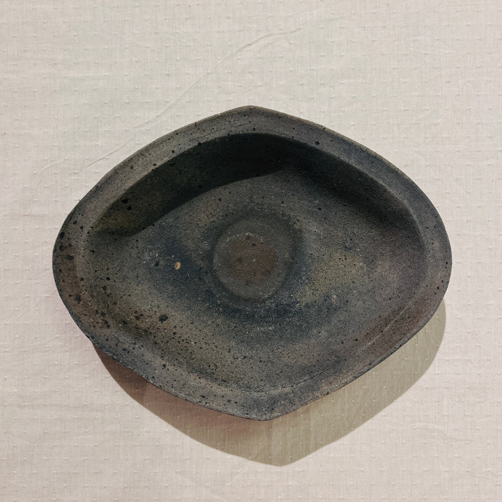 南蛮焼き締めダイヤ皿37