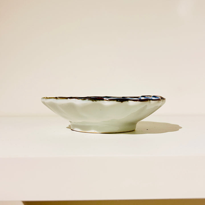 Small bowl with rings, French Bulldog, Sharaku style