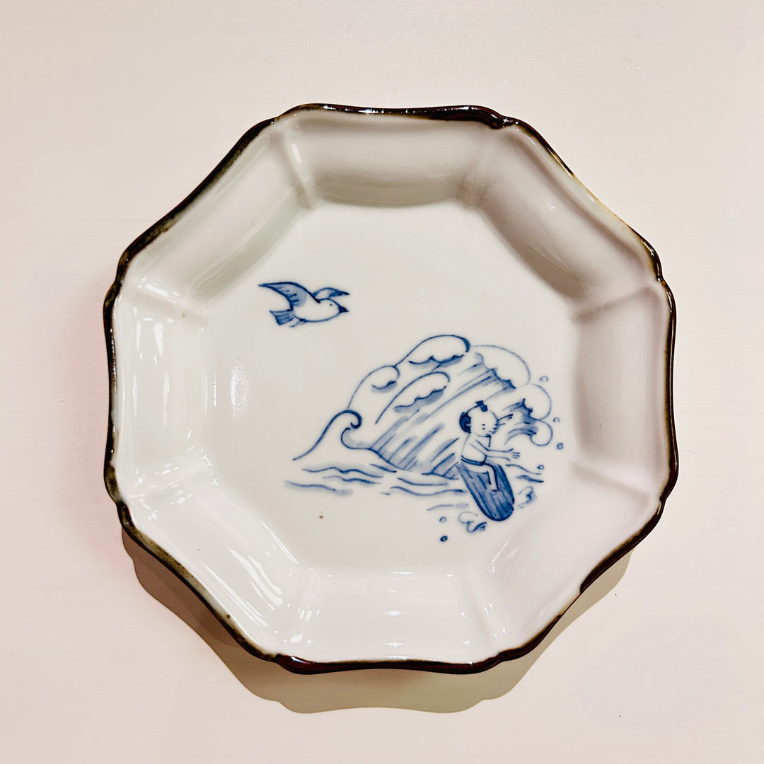 Small Octagonal Plate - Surfing