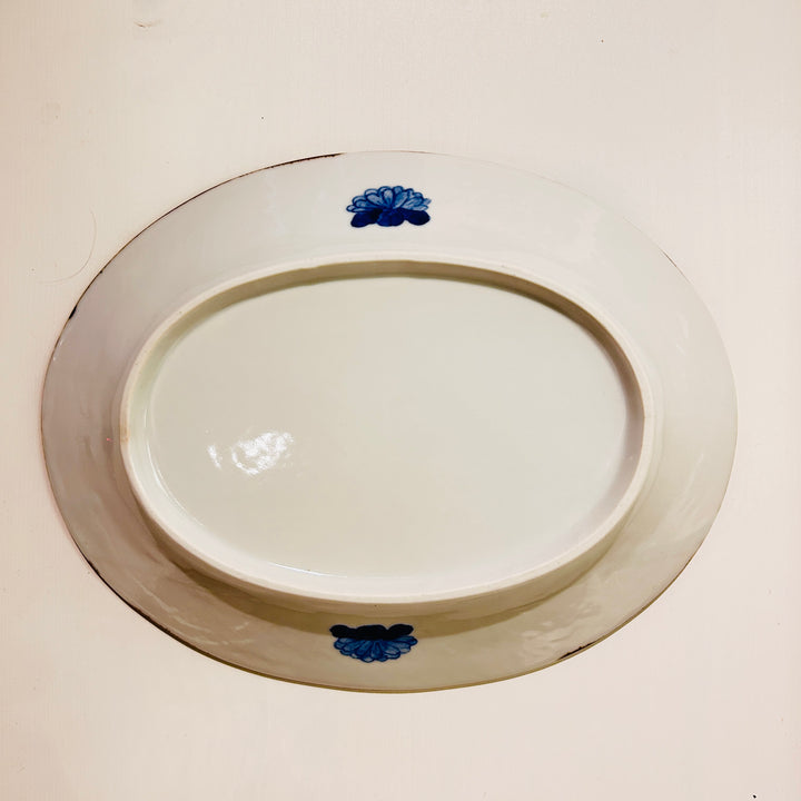 Oval Plate: Romance of the Three Kingdoms - Sima Yi and Cao Cao Picking Flowers