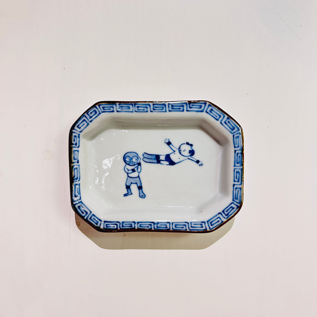 Square bean plate, professional wrestling drop kick