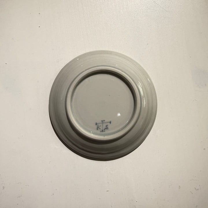 染付だみ花文小皿