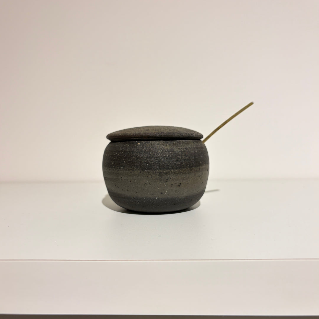 焼き締めシュガーポット