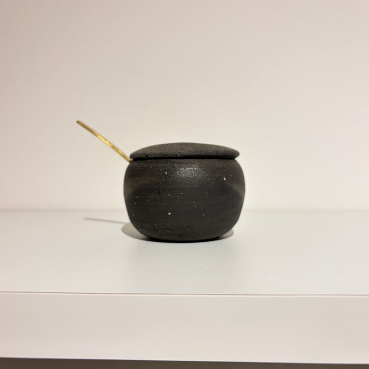 焼き締めシュガーポット