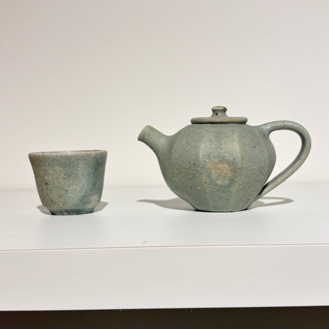 白土南蛮青磁茶杯