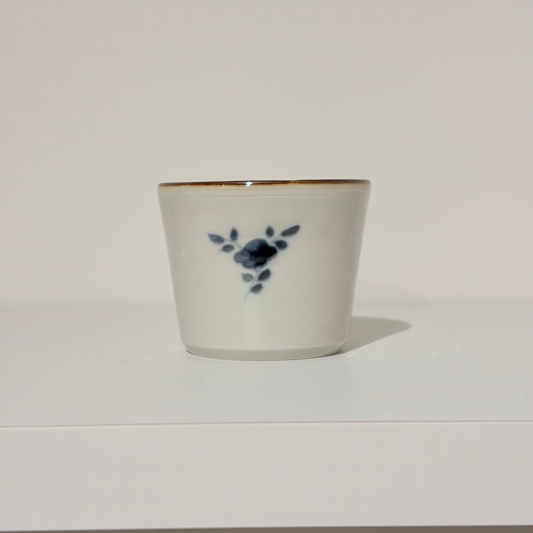 Blue and white/colored soba cup