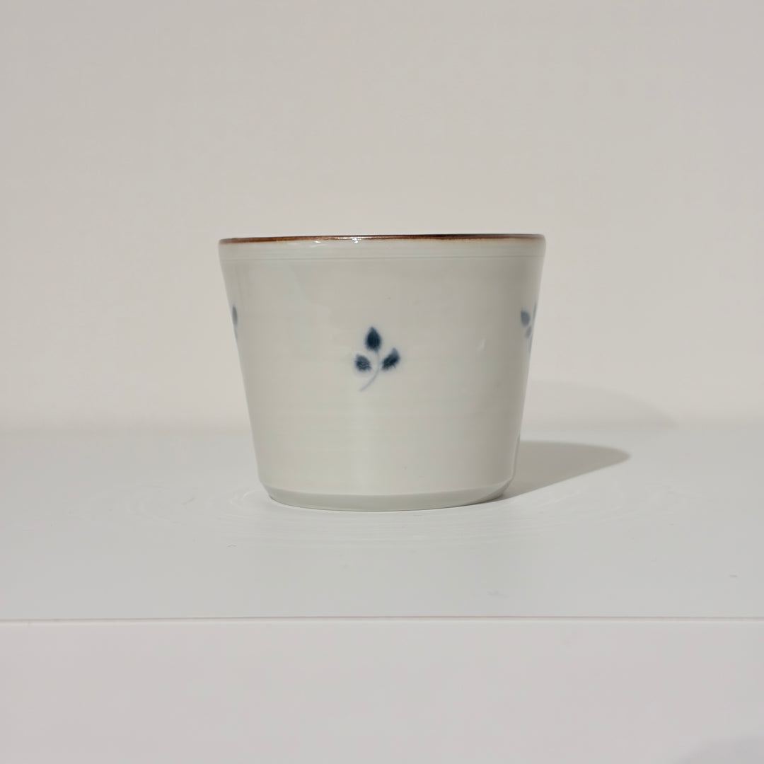 Blue and white/colored soba cup
