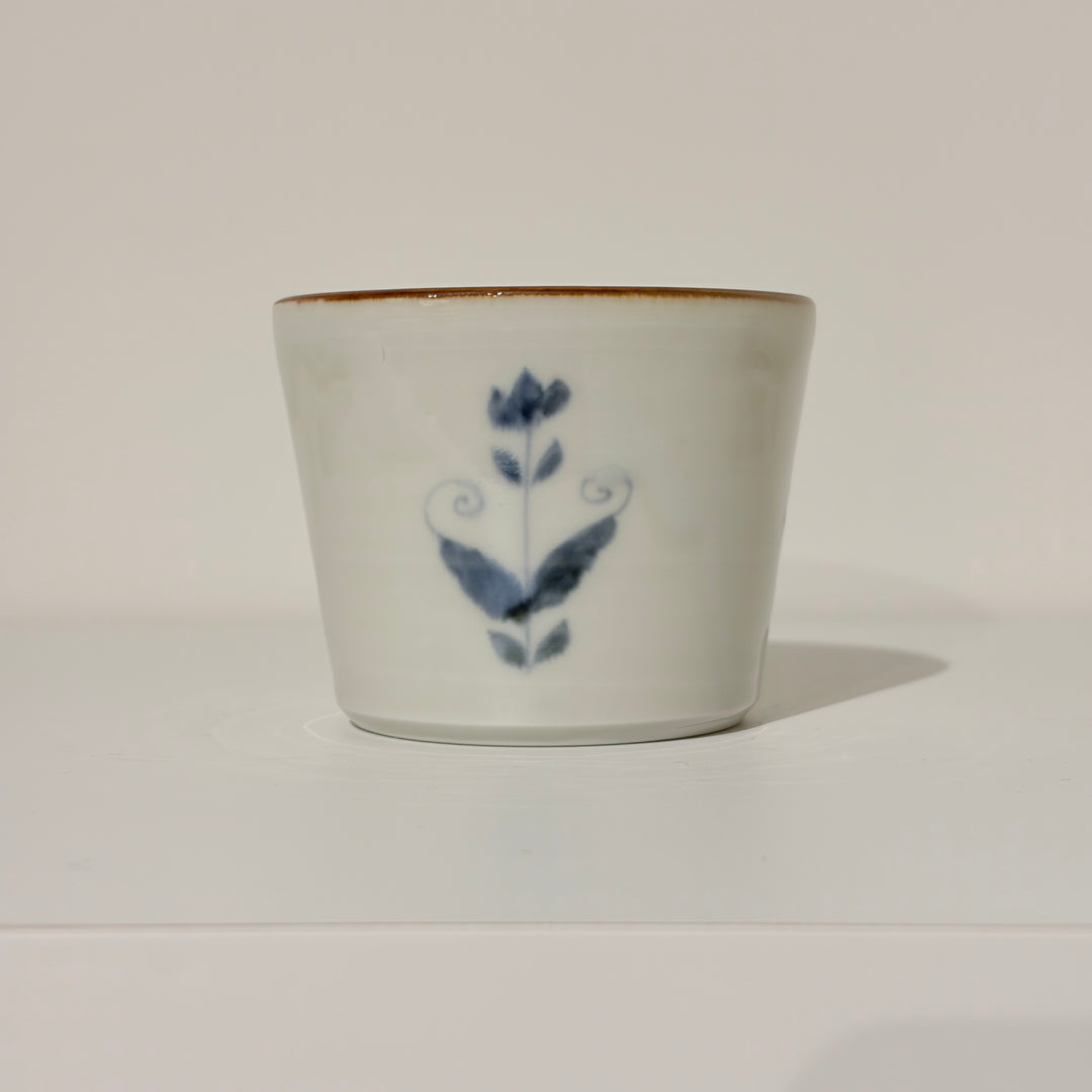 Blue and white/colored soba cup